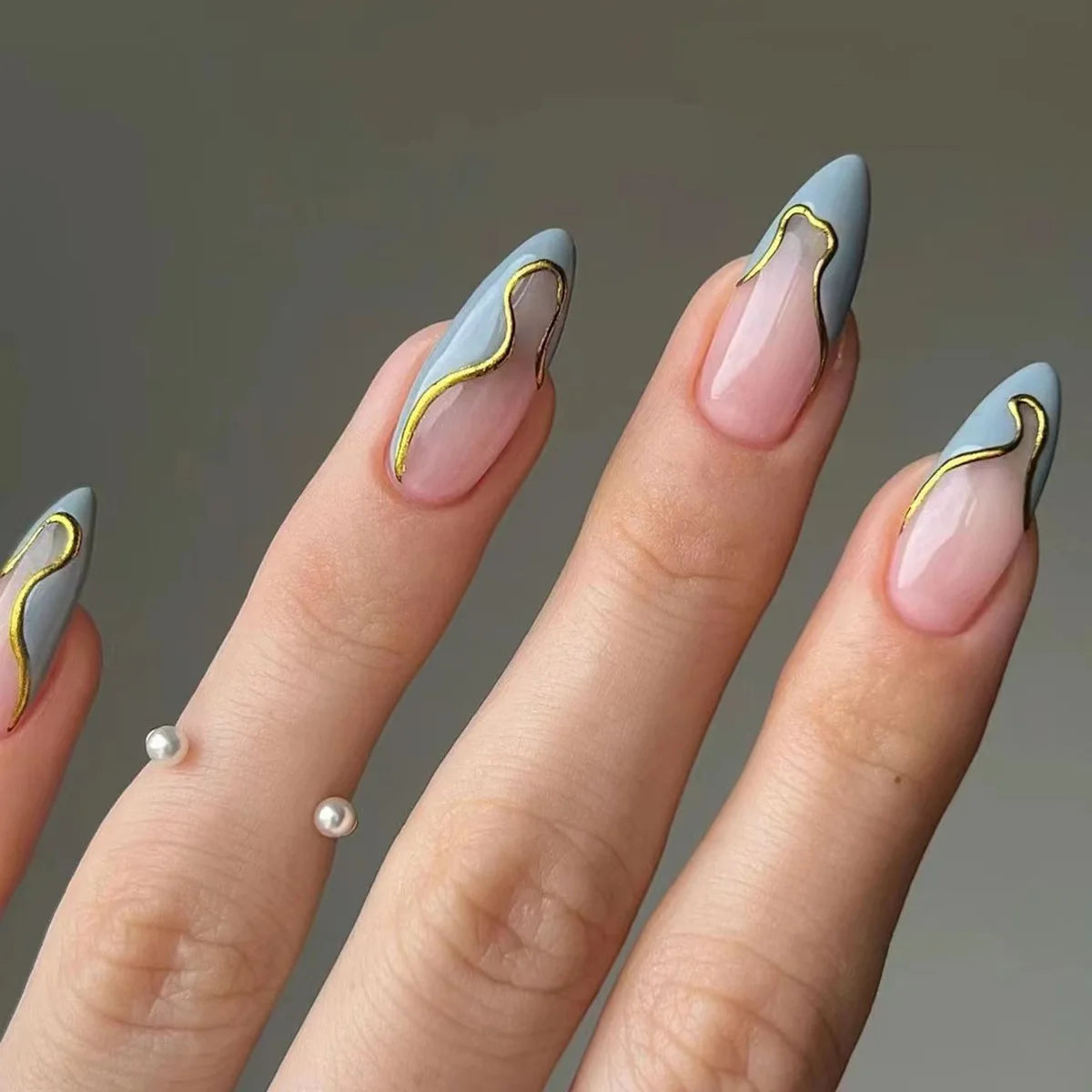 24Pcs Teardrop Cute Little Flower False Nail Art Full Cover Removable Artificial Fake Nails Coffin Ballerina Press-On Nails Art