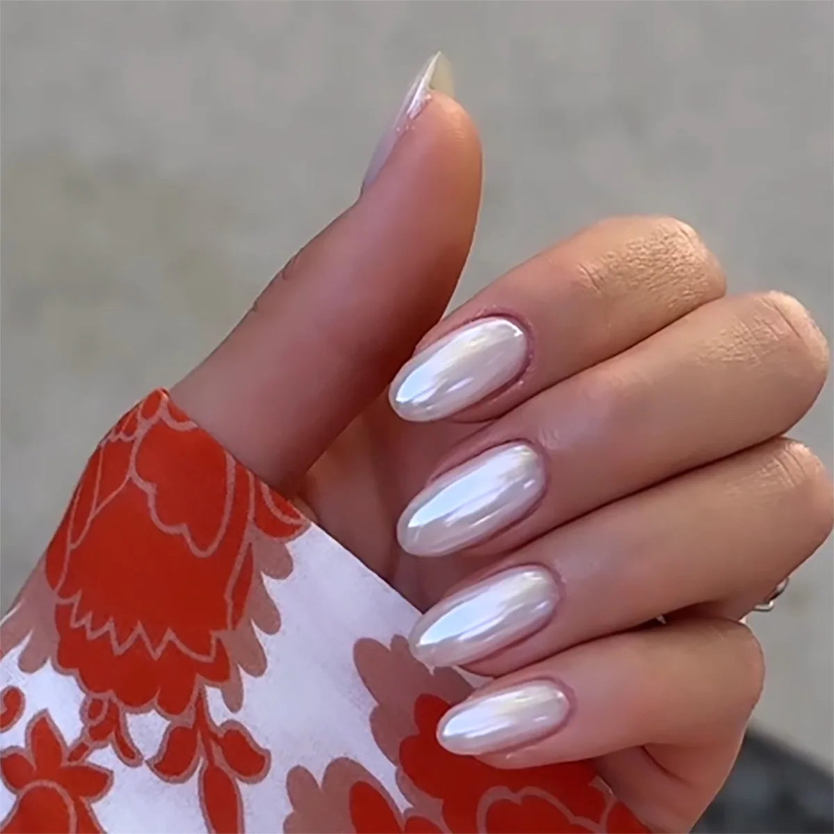 24Pcs Teardrop Cute Little Flower False Nail Art Full Cover Removable Artificial Fake Nails Coffin Ballerina Press-On Nails Art